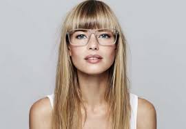 Blonde hair with brown highlights. 20 Dreamy Blonde Hairstyles With Bangs To Try In 2020