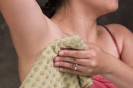 How To Relieve Clogged Sweat Glands In The Armpit Ehow Sweat Gland Armpit Cyst Armpits