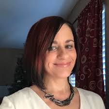 Ashley Donmoyer's Instagram, Twitter & Facebook