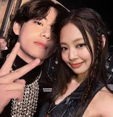 Một điểm chung đáng quên đi của cặp đôi V (BTS)