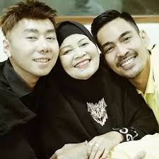 10 Momen Robby Purba & Roy Kiyoshi di balik syuting Karma, kompak abis