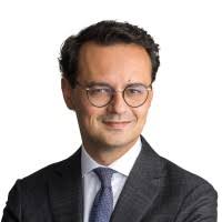 300+ "Collier" profiles