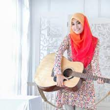 Nathalie holscher kaget sule beri uang bulanan rp150 juta. Ainan Tasneem 150 Juta Lyrics Musixmatch