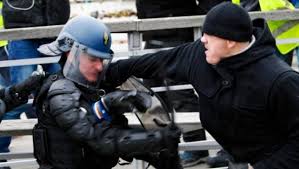 Check spelling or type a new query. La Collecte Pour Le Boxeur De Gendarmes Cloturee Une Enquete Declenchee Sur Sa Legalite Ladepeche Fr