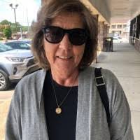 Yvette Hutton's Instagram, Twitter & Facebook