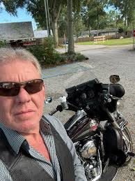 57 years old still showing the young bucks how a O.G does it ❤️❤️