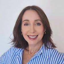 Jennifer Grill's Instagram, Twitter & Facebook