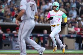 Padres score early against Bumgarner, beat Diamondbacks