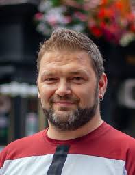 Classic Irish Pubs tour: Live Music, Beer & Nightlife