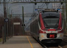 Scontro tra un treno regionale e un merci a Trento, tre feriti e linea  sospesa