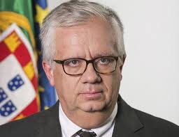 5 — o presente despacho produz efeitos a partir das 00h00 do dia 31 de maio de 2021 e até às 23h59 do dia 14 de junho de 2021, podendo ser revisto em qualquer altura, em função da Eduardo Cabrita E O Novo Ministro Da Administracao Interna Tv Europa