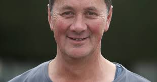 Warrnambool trainer Peter Chow to run Lord Tennyson in 2016 Port Fairy Cup 