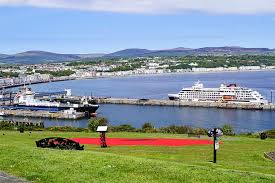 It has an area of 221 square miles (572 square km). Isle Of Man In Pictures 13 Beautiful Places To Photograph Planetware