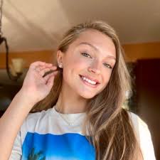 paige (@pnrothlisberger)