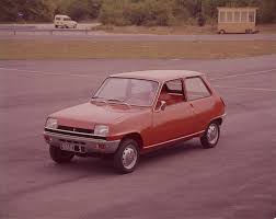 Il est essentiel de bien entretenir sa voiture pour éviter des dépenses futures. Enquete Etait Ce Vraiment Mieux Avant Prix Des Voitures Entretien Peages Securite Routiere