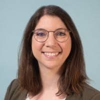 Miriam Blevins's Instagram, Twitter & Facebook