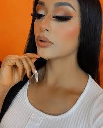 Nancy Hinojosa's Instagram, Twitter & Facebook