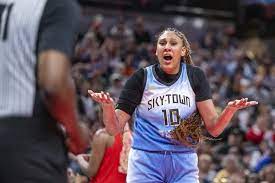 Caitlin Clark and Indiana Fever edge Angel Reese and Chicago Sky for first  home win, 71-70 - MooseJawToday.com