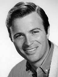 Patti Coe's Instagram, Twitter & Facebook