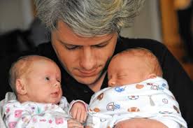 News readers pour their hearts out for Jay Snyder, Manhattan dad whose wife  died after giving birth to twins