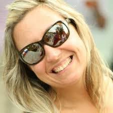 Caroline Gandy's Instagram, Twitter & Facebook