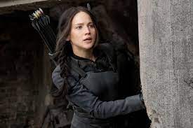 Weitere ideen zu panem, tribute von panem, katniss everdeen. Die Tribute Von Panem 3 In Den Kinocharts Mockingjay Teil 1 Erster Der Spiegel