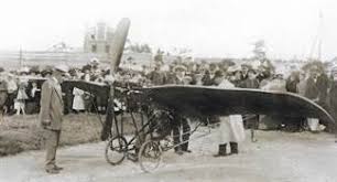 Les commentaires du film sont des propos tenus. Roland Garros 1888 1918 Aviateur Biographie
