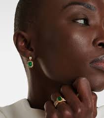 Halo 18kt gold drop earrings with emeralds and diamonds in green