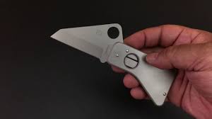 Simply attach the credit card axe to a handle, in the form of a piece of wood with a notch, using paracord, zip ties, wire, or rope to transform this pocket sized accessory into a working tool. The 9 Best Credit Card Knives For Preppers Survival Sullivan
