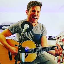 Entrevistas entrevista exclusiva com thiaguinho. Morena Vitor Kley Cover By Rafael Bastos Music Corner