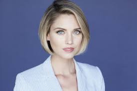 Christine Donlon's Instagram, Twitter & Facebook