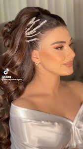 samara Estrada (mayraestradamag)