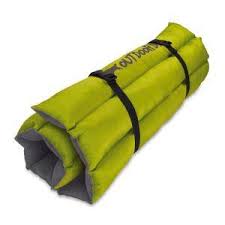 Because they like to travel with us your dog lile a ride in the car, why not make it more comfortable both for you and him with our specialy designed travel line. All For Paws Outdoor Dog Camp Mat