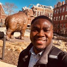 For those who have watched Bisa Kdei's hit music video 'Odo Carpenter',  Jessica is that pretty lady in the wheel chair.