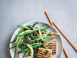 Sì ed è molto buono, a dispetto di tanti che pensano non abbia gusto. Mangiare Troppo Tofu Fa Male Addio Pranzo Sanissimo