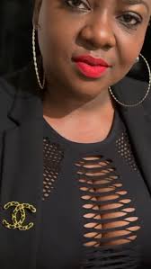 Falling headfirst into color dreams, just like crashing waves. Let your  hair tell the story💕 , #thehairpaintjunkiesalonofatlanta  #westmidtownatlanta #atlantaweaves #haircolor #weaves #colorist ...