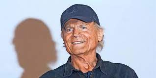 Weitere ideen zu terence hill, bud spencer, spencer. Zum 80 Geburtstag Terence Hill Bekommt Grosse Tv Doku Auf Kabel Eins