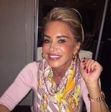 Entertainment>connie shared a video on instagram on sunday in which she was critical of the corona measures, on which albert said he wanted to pull her up the stairwell. Connie Witteman Zet Luxe Appartement Voor Drie Miljoen Te Koop Show Ad Nl