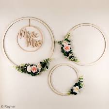 C'est une couronne de fleurs que tu peux adapter selon tes goûts et tes envies. Fleur Artificielle Avec Tige Roses Rosees 15 Cm Fleurs Et Plantes Creavea