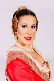 TRADICIÓN FALLERA: ENTREVISTA A VERÓNICA BRAVO MORENO, FALLERA MAYOR DE  INGENIERO MANUEL MAESE-CRISTÓBAL LLORENS