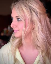 𝐀𝐦𝐛𝐞𝐫'𝐬 𝐕𝐚𝐧𝐢𝐭𝐲