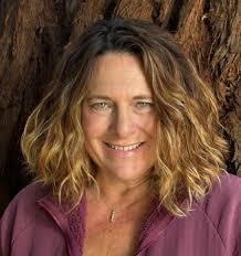 Rachel Dann's Instagram, Twitter & Facebook