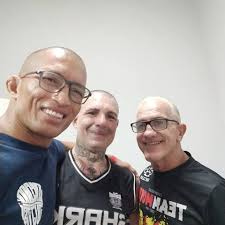 Ronny Alexander. ameongeza picha mpya