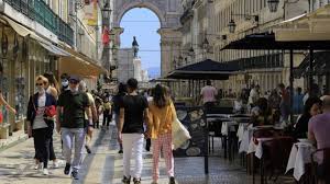 Tripadvisor has 6,673,822 reviews of portugal hotels, attractions, and restaurants making it your best portugal resource. Portugal Urlaub Tourismus In Lissabon Lauft An Reise Sz De