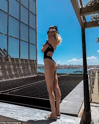 Elsa hosk attends the 2018 vanity fair oscar party hosted by radhika jones at wallis annenberg center for the performing arts on march 4, 2018 in beverly hills, california. Elsa Hosk Looks Incredible As She Shares Throwback Bikini Pictures Elsa Hosk Bikini Pictures Elsa
