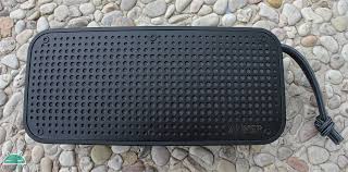 This is an excellent speaker for the price if you want the ability to charge other. Anker Soundcore Sport Xl Der Bluetooth Lautsprecher 4x4