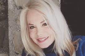 Scroll down and check out her slim body, short and/or medium dyed blonde un intera puntata di dedicata a maria giovanna elmi, oggi ottantenne? Maria Giovanna Elmi Compie 80 Anni La Signorina Buonasera Alla Mia Ultima Festa 500 Persone
