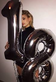 Eighteenth 18th Birthday Photoshoot Ideas With Friends Hailey B Like And Repin Thx Noelito Flow Http Www Instagram Com Noelitoflow Birthday Photoshoot Birthday Photography 18th Birthday