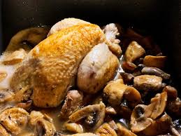 Recette De Coquelets Aux Champignons De Paris Cuisine Blog Recette Coquelet Recette Recettes De Cuisine Cuisine