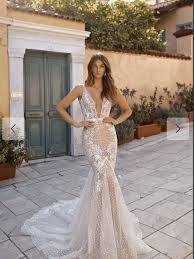 Berta Style 19 111 Wedding Dress New Size 4 5 500 In 2020 Berta Wedding Dress Trendy Wedding Dresses Wedding Dress Inspiration